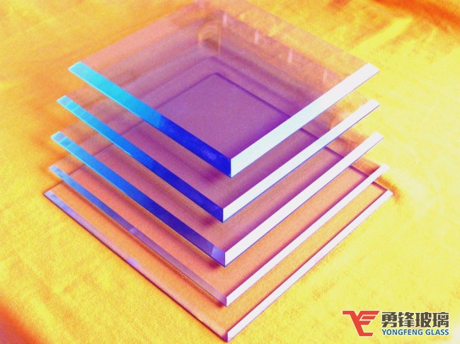 安裝鋼化玻璃隔斷需要考慮哪些因素