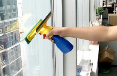 關(guān)于玻璃的日常清潔和保養(yǎng)